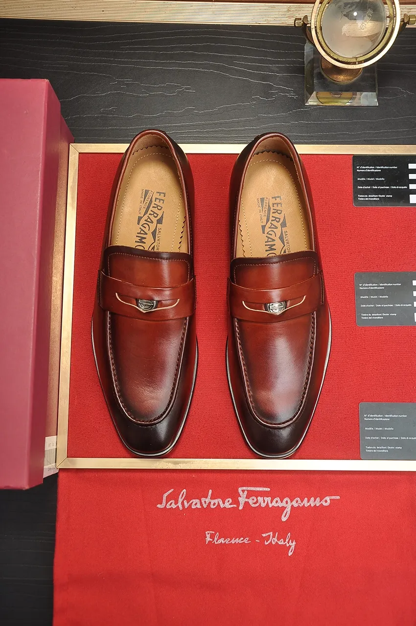 Men's shoes 💰500💶[Ferragamo/Ferragamo] The latest model in the counter. Original imported high-quality cowhide with open edges + imported 🐂 water-dyed cowhide lining + original luxury metal buckle + original combined outsole. Comparison without pressure 38--45 (45 is custom-made and cannot be returned or exchanged)